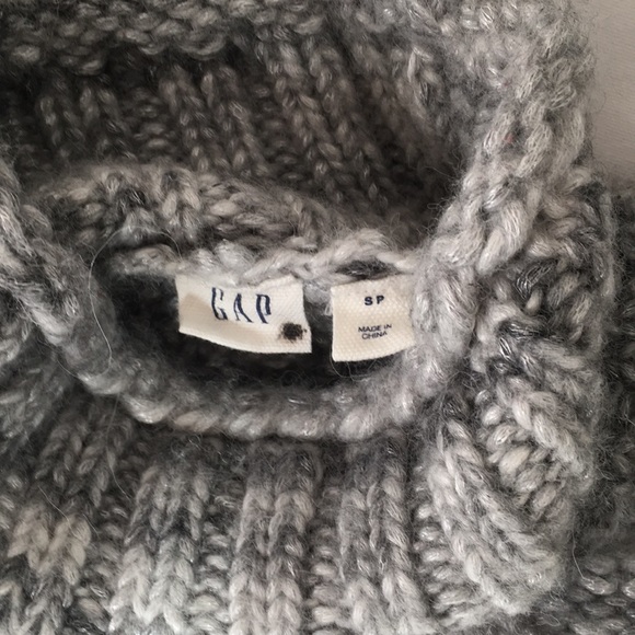 New without tag Gap sweater small - Picture 4 of 8